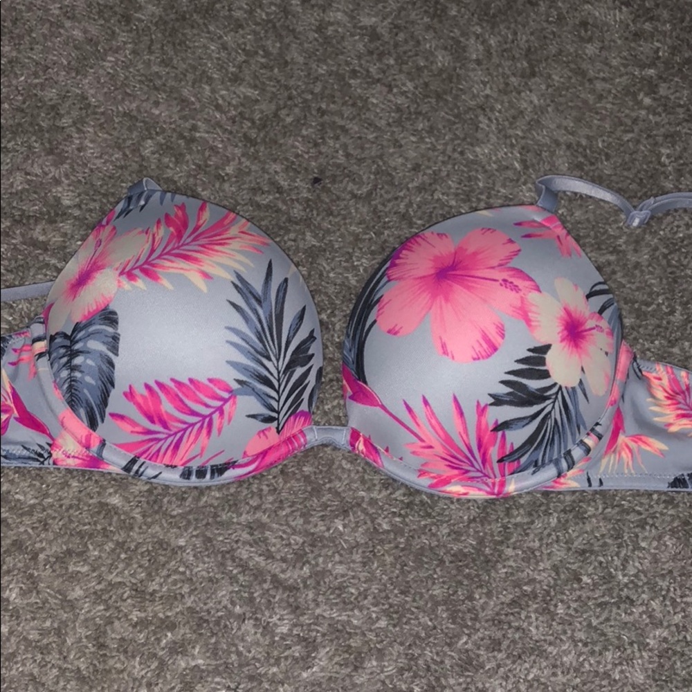 Wear Everywhere Victoria Secret PINK Push Up Bra